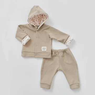 CONJUNTO LISO CON CAMPERA JAQCQUART YABY