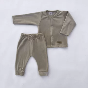 SET EN CAJA CON CAMPERA PLUSH YABY
